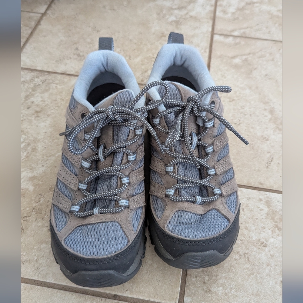 Merrell Lace-Up Outdoor Boots in Gray and Black